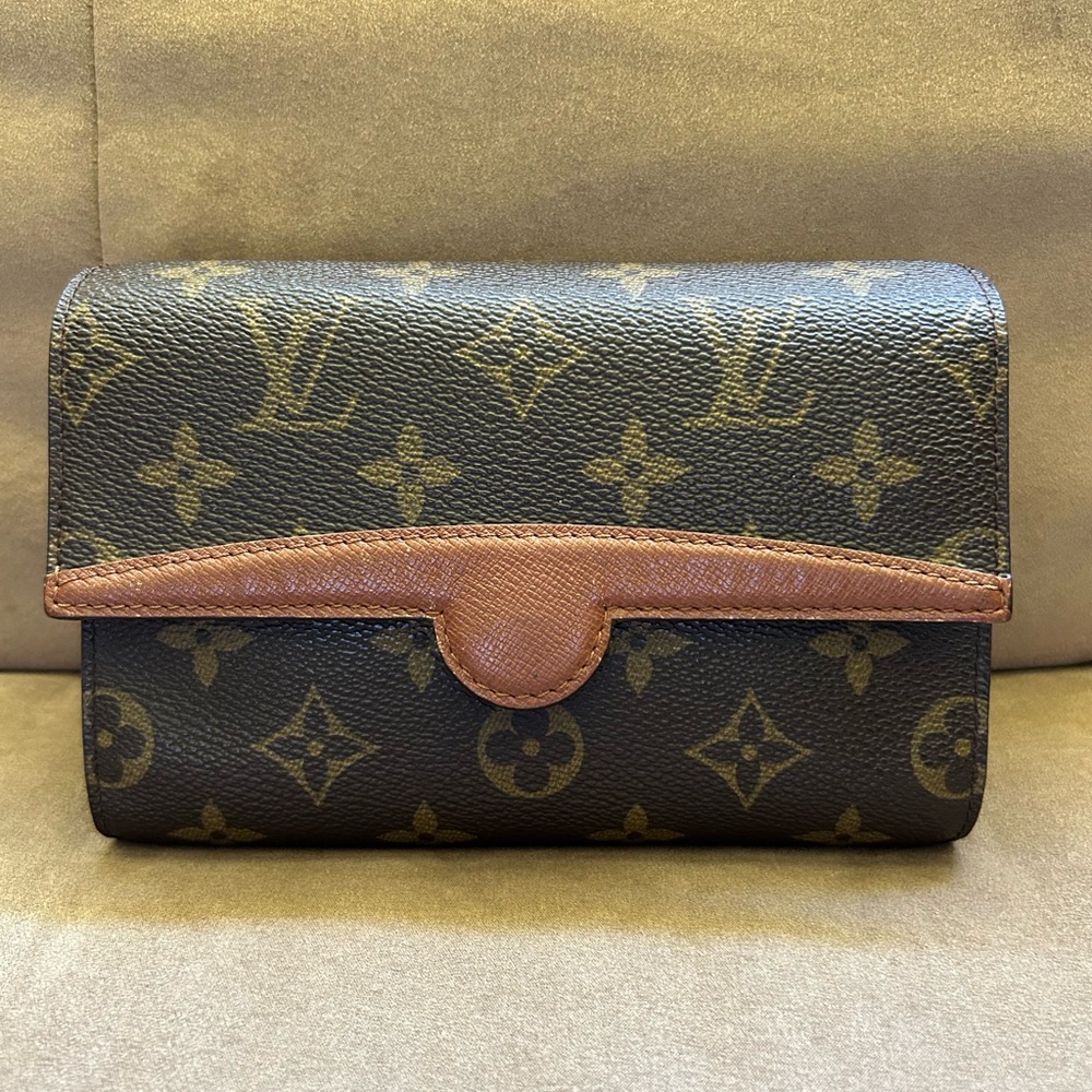 LOUIS VUITTON Monogram Pochette Arsch Waist Bag without Belt. Authentic Vintage